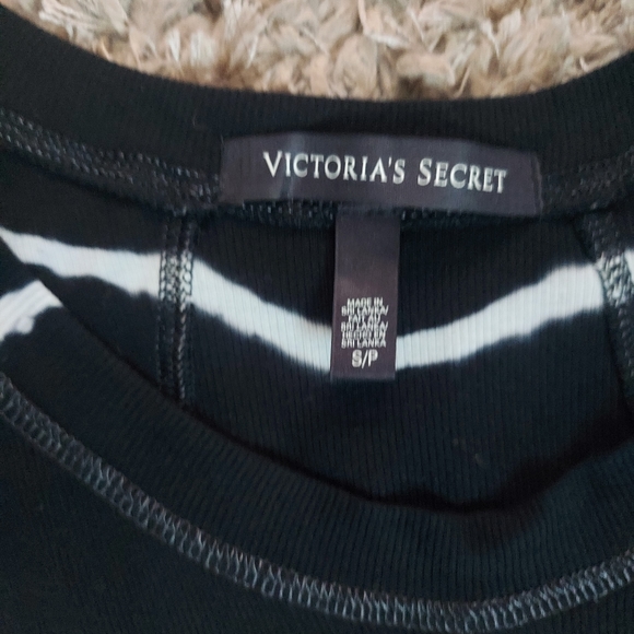 Victoria Secret Sleeveless Dress Tank - Picture 3 of 3